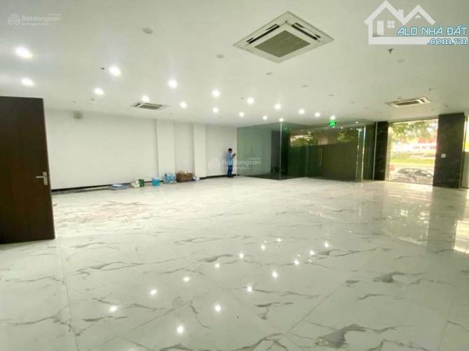 Cho thuê toà nhà văn phòng, MP Khuất Duy Tiến, 11 tầng, MT gần 10m - 4