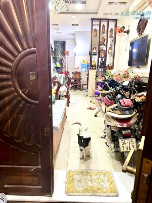 🏡 CMT8, HẺM XE HƠI, 60M2, 4 TẦNG, 4 PN, 4 WC. GIÁ: 10,5 TỶ🏡 - 4