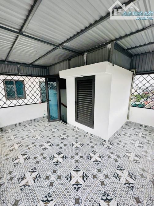 CHÍNH CHỦ THƯỢNG THANH BÁN NHÀ 6 TẦNG. THANG MÁY. Ô TÔ VÀO NHÀ. 8 TỶ - 4