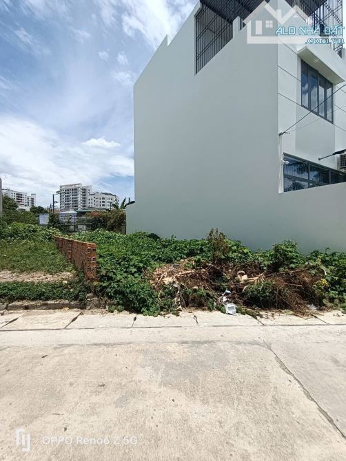 BÁN LÔ ĐẤT HẺM  ĐƯỜNG CẦU DỨA PHÚ NÔNG GẦN KHU ĐÔ THỊ VĐT , TP NHA TRANG GIÁ 2,970 TỶ - 4