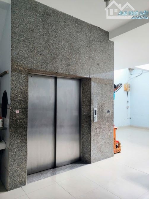 Bán gấp nhà đẹp ở ngay MTKD Lê Bôi, xe hơi ngủ nhà, 144m2, ngang khủng 9m, SHR, HCĐ. - 4