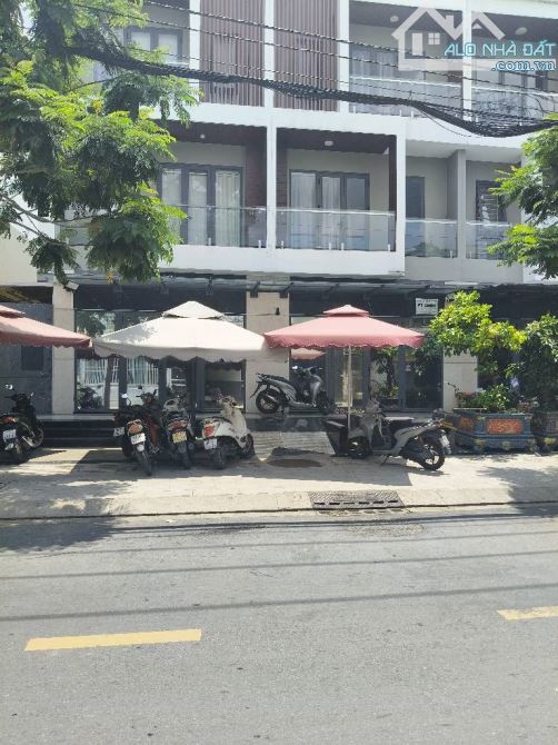 Bán nhà Q12 Thạnh Xuân kế bên chung cư Picity-66M²-Đường xe tải thông nhau- Giá 6.05 tỷ - 4