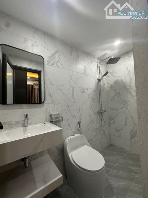 BÁN NHÀ PHÂN LÔ KĐT VĂN QUÁN – 50M – 5 TẦNG – THANG MÁY – GIÁ 17 TỶ - 4