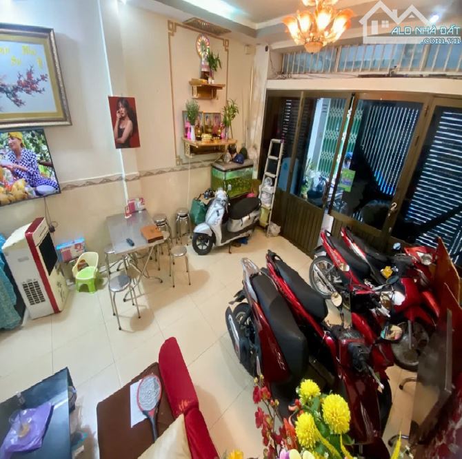 Nhà Cao Thắng – QUẬN 1O – Sổ vuông 5.2 x 11 m - 4 Tầng - Cho thuê 192 tr - Giá 13 tỷ - 4