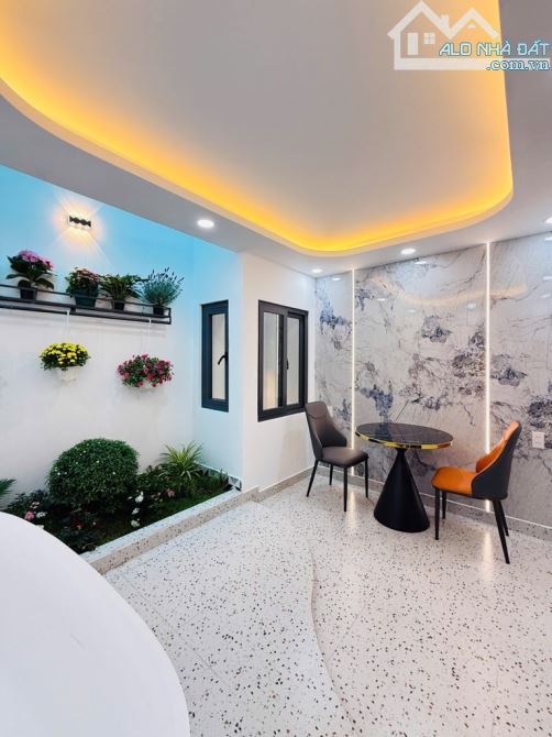 NHÀ XÂY ĐỂ Ở TRONG HẺM - GÒ VẤP - 4