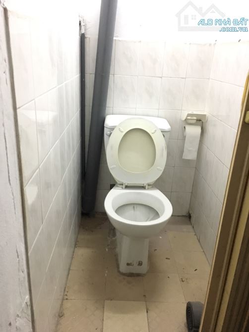 Cho thuê căn tập thể địa chất ngõ 1150 đường Láng, Láng Thượng, Đống Đa. DT 40m x 2 tầng, - 4