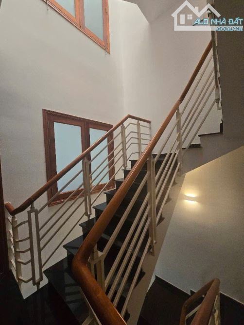 Bán nhà 5 tầng, Nguyễn Thị Thập, Quận 7. DT 90m, ngang 4, hxh - nhỉnh 11 tỷ - 5