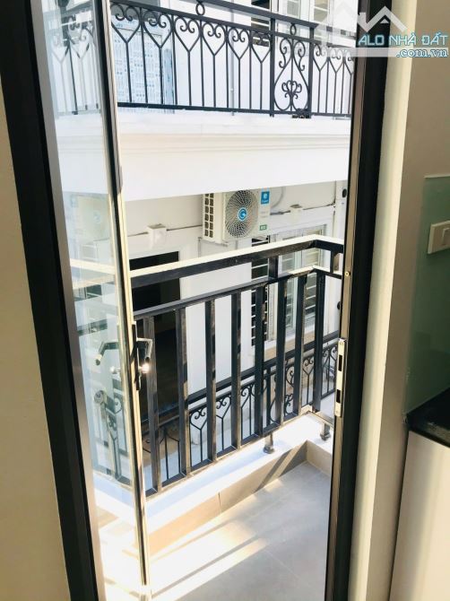 Cho Thuê CCMN 1160 Đường Láng Đống Đa 25m2 Studio Cửa Sổ Ban Công Full Nội Thất Thang Máy - 5