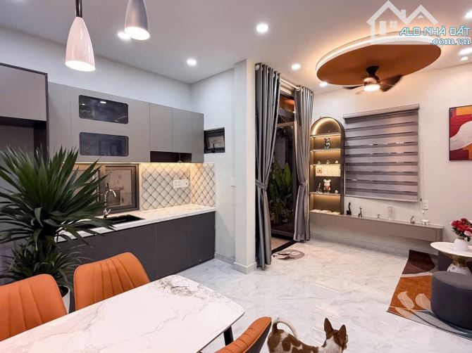 🔥🔥 BÌNH THẠNH-NGAY CHỢ BÀ CHIỂU - MINI / DTSD: 50M2-2TẦNG-2PHÒNG NGỦ-HXH 🚘/20M- 3 TỶ 🔥 - 5