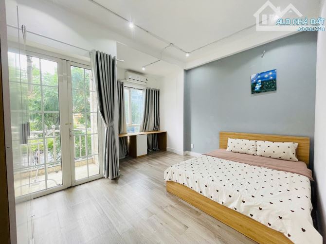SIÊU PHẨM CĂN HỘ 2PN FULL NỘI THẤT BAN CÔNG Ở NGAY HOÀNG DIỆU QUẬN 4 - 5