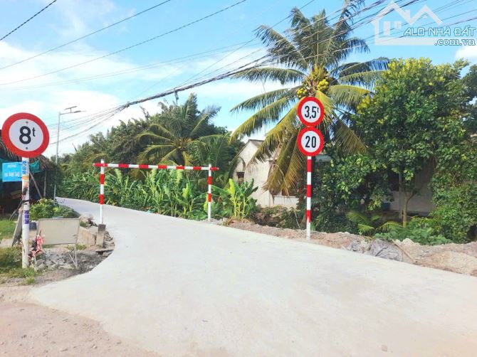 Hàng Thơm, 171m2 đất thổ cư 8x 20m view kênh, chỉ 590tr - 5