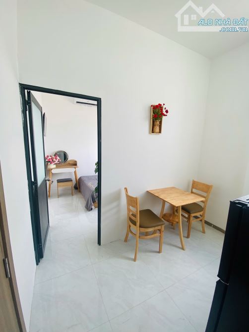 CĂN HỘ TÁCH BẾP FULL NỘI THẤT CỬA SỔ NGAY QUẬN 8 - 5