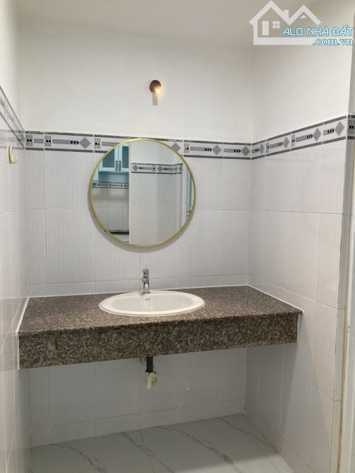 Bán chung chư Lê Thành, gần Đại Lộ Võ Văn Kiệt, 81m2, 2PN, 2WC, chỉ hơn 2 tỷ - 5