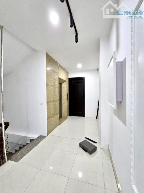Rẻ như cho! 7T thang máy mặt phố Tôn Đức Thắng, vỉa hè, KD, cho thuê giá cao, 109m2 - 5