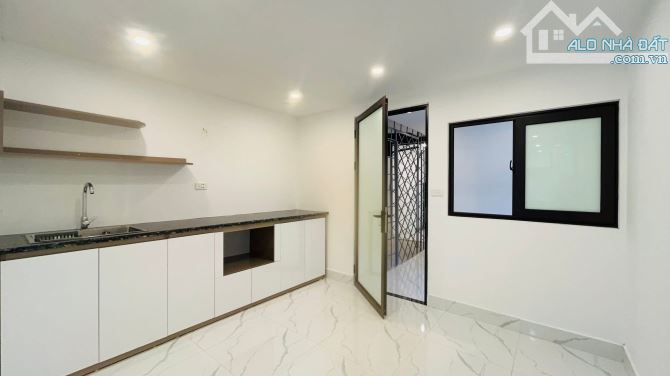 Tập thể Thái Thịnh, 160m, 3ngủ 2wc, Ô tô, Ngõ thông, Nhà mới đẹp ở luôn, Nội thất cao cấp - 5