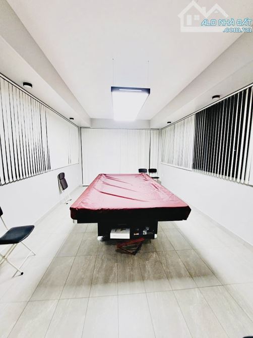 Hậu Giang - Quận 6 - 4 tầng - 4m x 18m - 4PN - Phòng giải trí - Nội thất siêu đẹp - 5
