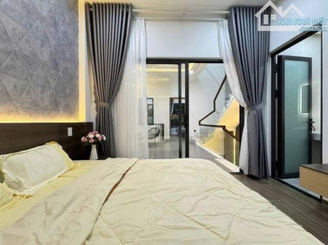 Nhà 3 tầng full nội thất hẻm ô tô Tân Thới Nhất 17 Q.12 2tỷ550 67,5m2 HD thuê 18tr/th sổ h - 5