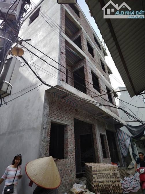 Do Nha- Tây Mỗ - BÁN ĐẤT TẶNG NHÀ 2 TẦNG - 51.6m2 - giá 7 Tỷ - 5