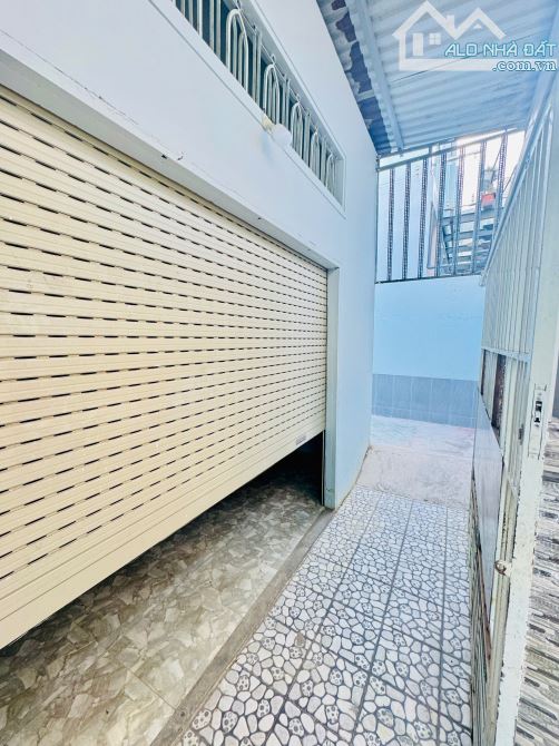 🏡 NHÀ CẤP 4 NGAY CHỢ CẦU – NGUYỄN VĂN QUÁ – SỔ HỒNG RIÊNG – GIÁ CHỈ 4.6 TỶ - 5
