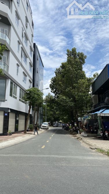 Bán nhà căn góc mặt đường Nguyễn Thanh Sơn kdc Huy Hoàng TM. Lợi (87m²) 52 tỷ - 5