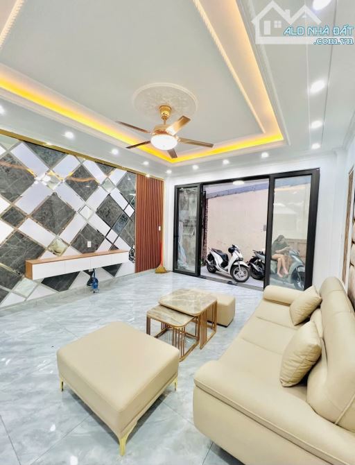 Bán nhà Văn Cao, Đằng Lâm, Hải An, Hải Phòng. 4 tầng, 58m2, 3,7 tỷ. Ngang 4,29m, ngõ 2m, d - 5