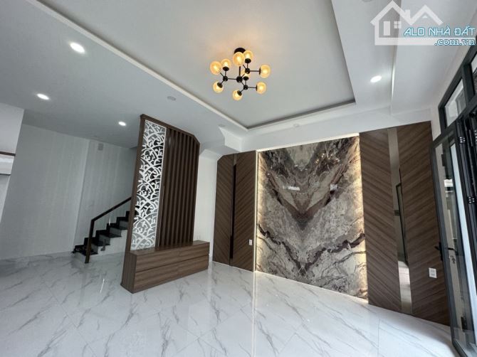 LÔ GÓC 2 MẶT TIỀN – NHÀ 4 TẦNG BTCT – 68M² – HẺM XE HƠI – GIÁ 7.5 TỶ - 5