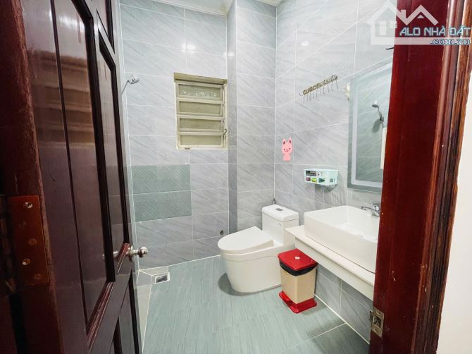 SIÊU PHẨM CĂN HỘ 2PN FULL NỘI THẤT BAN CÔNG Ở NGAY HOÀNG DIỆU QUẬN 4 - 6