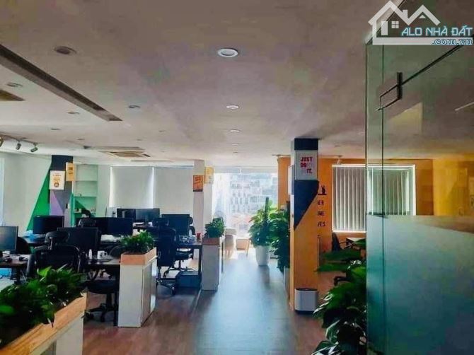 BÁN TOÀ VĂN PHÒNG 9 TẦNG LÔ GÓC PHỐ TRẦN THÁI TÔNG-DT 121M2 MT 11.3M-GIÁ 68.8 TỶ - 6