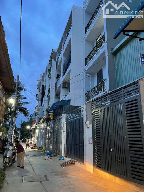 HỒ HỌC LÃM BÌNH TRỊ ĐÔNG B BÌNH TÂN DT: 4*14M- 4 TẦNG- GIÁ 6 TỶ 3 - 6
