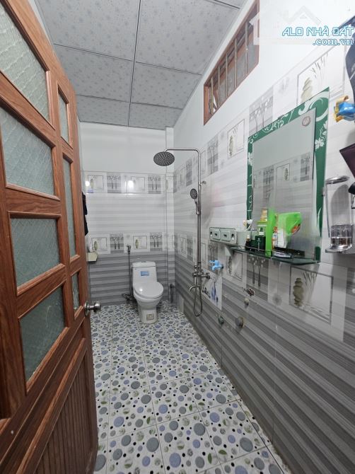 BÁN NHÀ 2 TẦNG HẺM XE HƠI LÊ VĂN KHƯƠNG QUẬN 12 GIÁ RẺ 5,5 TỶ DIỆN TÍCH 110M2 (4x27) NỞ HẬ - 6