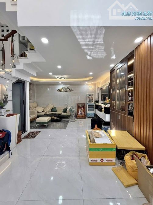Chính chủ cần bán GẤP nhà MT đường kinh doanh Mai Xuân Thưởng, BT(77,5m2). Giá 4Tỷ790 - 6