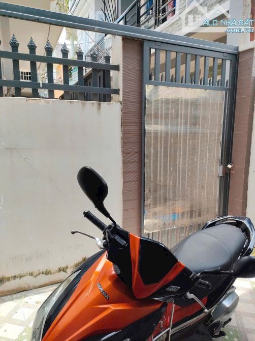 BÁN NHÀ 1 TRỆT 1 LẦU HẺM DAISU PHẠM HỒNG THÁI - 6