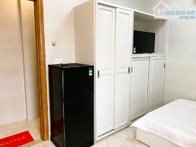 HẺM XE HƠI 7 CHỖ VÔ NHÀ - 7 TẦNG, PHAN XÍCH LONG, PHAN ĐÌNH PHÙNG, NGUYỄN ĐÌNH CHIỂU - PN. - 6
