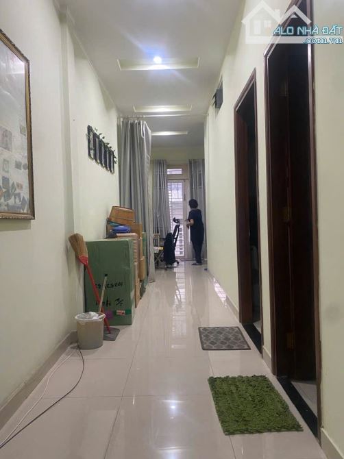 Bán nhà 2 Tầng, Trần Trọng Cung, Quận 7. DT 100m2, ngang 5m, xe hơi đỗ cửa. Nhỉnh 11 tỷ - 7