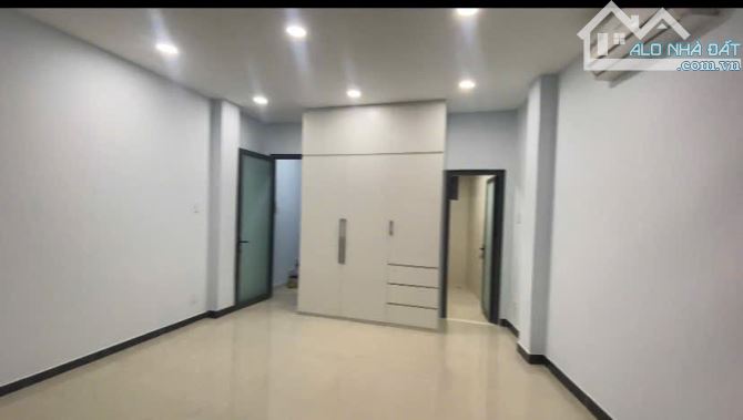 MẶT PHỐ NGUYỄN KHUYẾN P12 BÌNH THẠNH - 40M (5x8)- 6 TẦNG MẶT TIỀN 5M - 5 PN 6 WC - 7