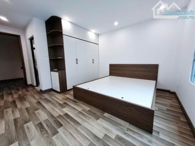 BÁN NHÀ PHỐ  TRUNG KIÊN TÂY TỰU DIỆN TÍCH 33M2 X 5 TẦNG LÔ GÓC Ô TÔ ĐỖ CỬA  SD - 7