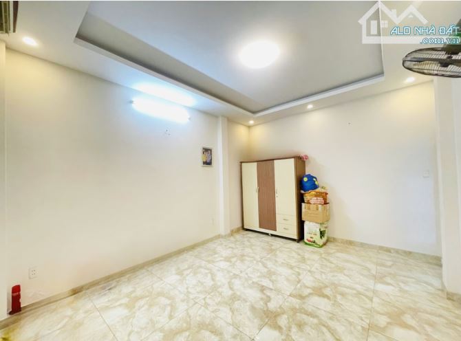 Bán Nhà Hóc Môn -174 M2 ( 7.6 x 23 ) - 4Tầng - HXH -  Chỉ 8Tỷ. - 7