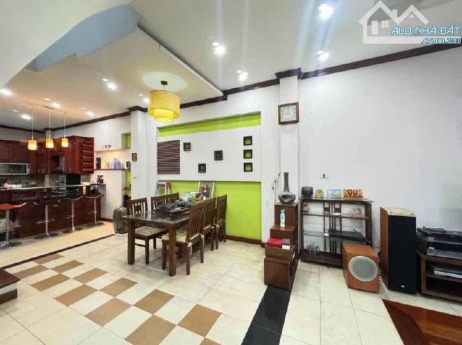 MẶT PHỐ BÀ TRIỆU – LÔ GÓC SIÊU HIẾM – DÒNG TIỀN KHỦNG GIỮA TRUNG TÂM HÀ NỘI Diện