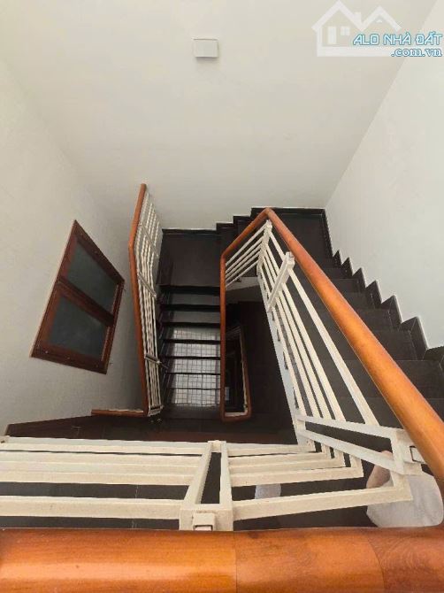 Bán nhà 5 tầng, Nguyễn Thị Thập, Quận 7. DT 90m, ngang 4, hxh - nhỉnh 11 tỷ - 8