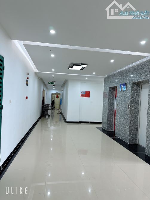 CĂN HỘ TÒA A6 KĐT NAM TRUNG YÊN CẦU GIẤY 50M2 - 2PN - 1PK 1P BẾP : 4,25 Tỷ FULL NỘI THẤT