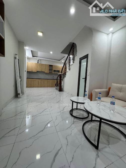 Đại Mỗ - Từ Liêm - NHÀ MỚI Ở LUÔN - SỔ NỞ HẬU - 31.6m2 - 4 tầng - 6.9 Tỷ - 8