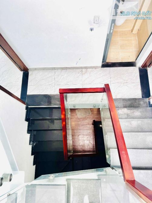 BÁN NHÀ MỚI 5 TẦNG HẺM XE TẢI PHAN VĂN TRỊ - PHẠM VĂN ĐỒNG, GIÁ 8.x TỶ - 8