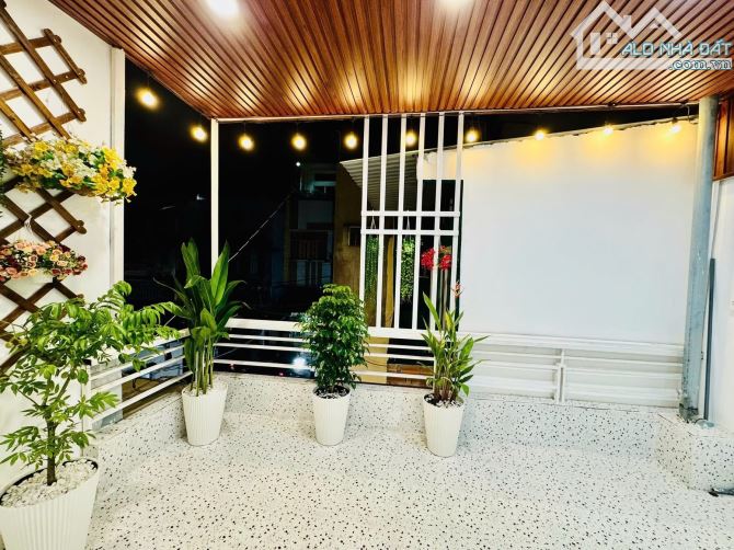 Siêu Phẩm Sát Ni Sư Huỳnh Liên-Xe hơi đậu cửa -56M2-3PN- Ngang hơn 4M - Giá  hơn 5Ty T Lg‼ - 8
