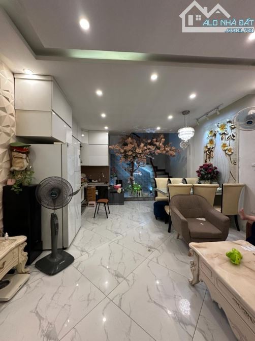 Ô Đồng Lầm — 80.6m² | 5T | MT 9m | 2 căn độc lập | Gần hồ — Sổ đỏ chính chủ. Chủ thiện chí - 8