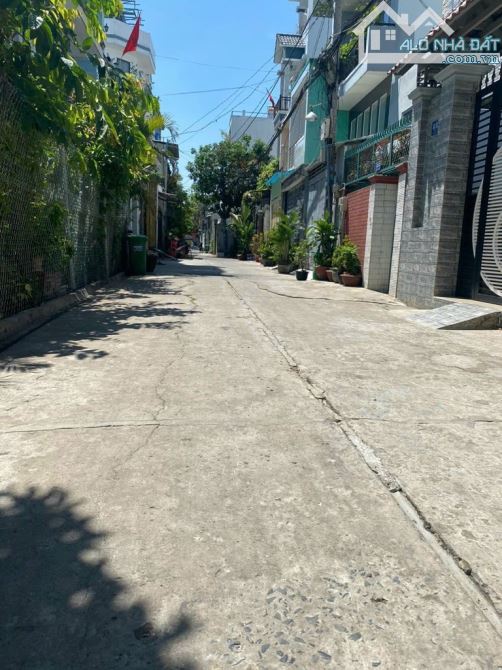 LÊ VĂN QUỚI – NGÃ TƯ BỐN XÃ – NHÀ 4 TẦNG – THANG MÁY – 50M² – GIÁ 7.5 TỶ - 8