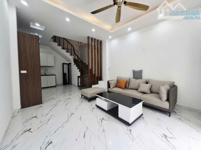 BÁN NHÀ PHỐ  TRUNG KIÊN TÂY TỰU DIỆN TÍCH 33M2 X 5 TẦNG LÔ GÓC Ô TÔ ĐỖ CỬA  SD - 9