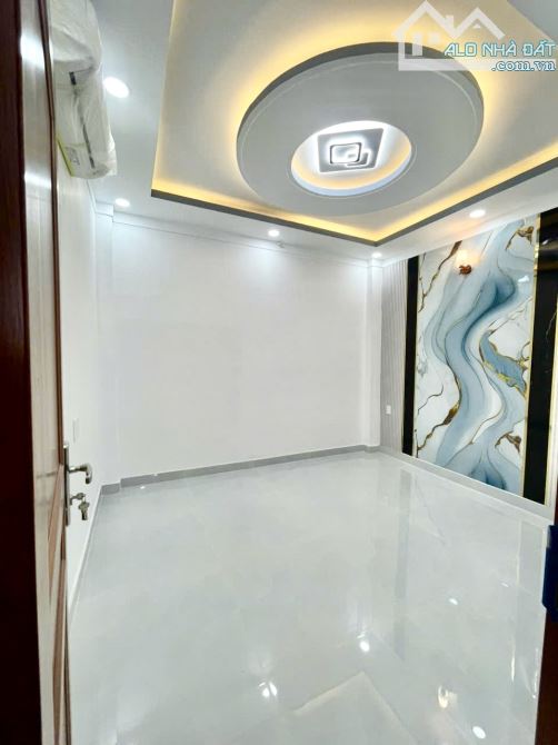 NHÀ MỚI 3 TẦNG – FULL NỘI THẤT – Hẻm  88 NGUYỄN VĂN QUỲ – QUẬN 7 – CHỈ 6,6 Tỷ TL - 9