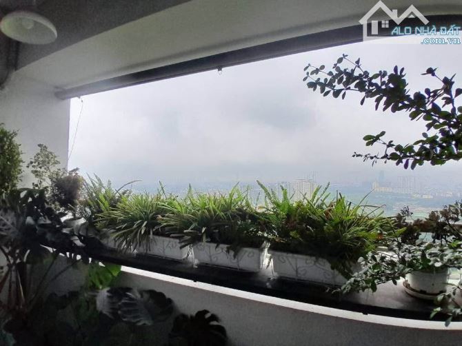 Tố Hữu - Tòa CT1 - C14 Bắc Hà -Bộ Công An - 3 Ngủ - 3wc- 132m2 - giá 8.6 Tỷ - 9