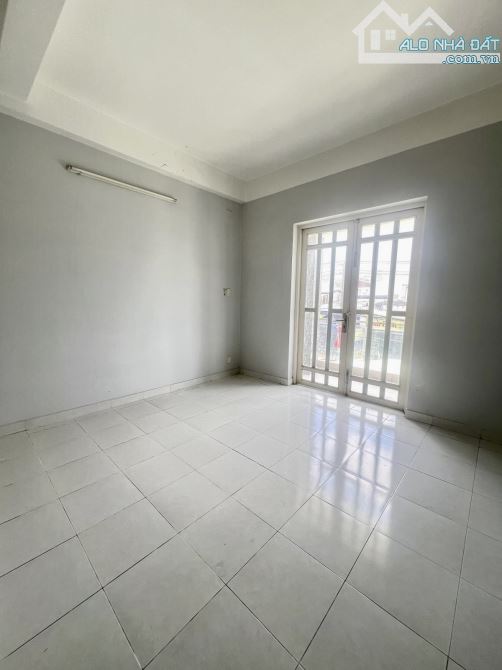 NHÀ 3 TẦNG MẶT TIỀN - NGUYỄN VĂN TĂNG - KINH DOANH SẦM UẤT - VINHOMES Q9 - 112M2 - 13.x tỷ - 9