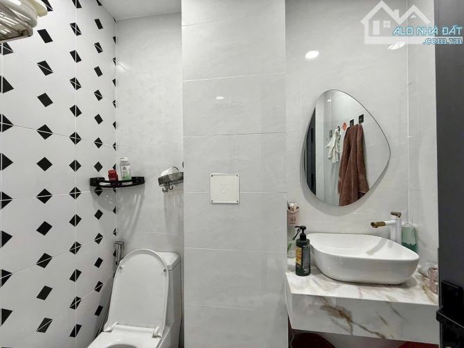 Chính chủ cần bán GẤP nhà MT đường kinh doanh Mai Xuân Thưởng, BT(77,5m2). Giá 4Tỷ790 - 9